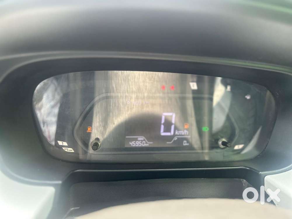 Tata Punch Accomplished Dazzle Sunroof Cng, 2024, Petrol