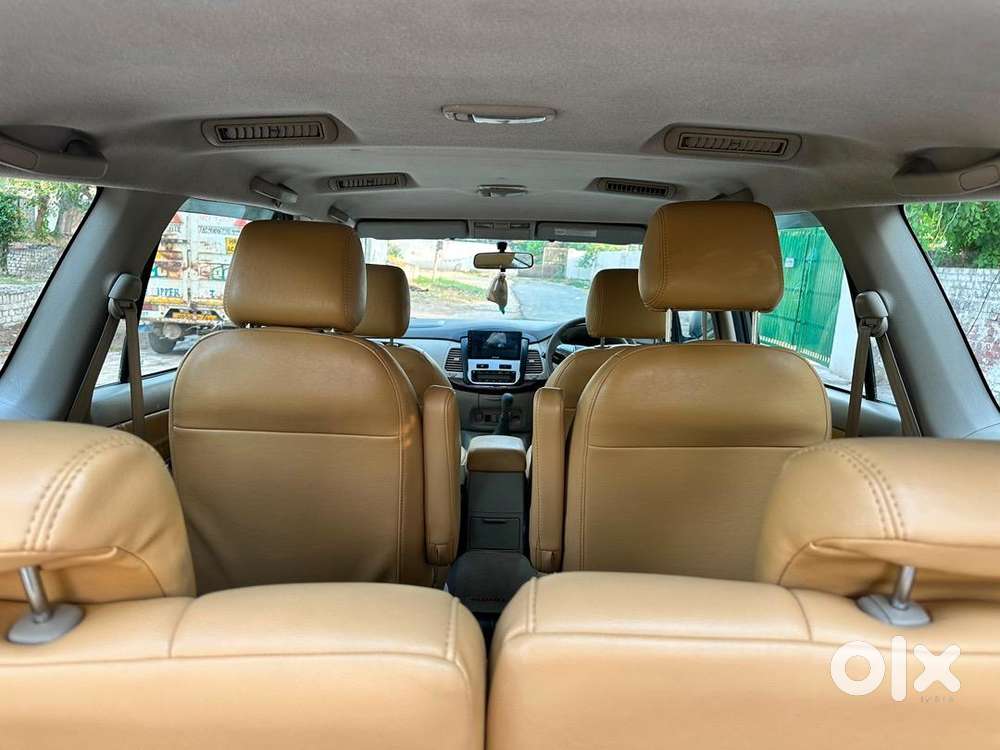 Toyota Innova 2014 Diesel 133000 Km Driven