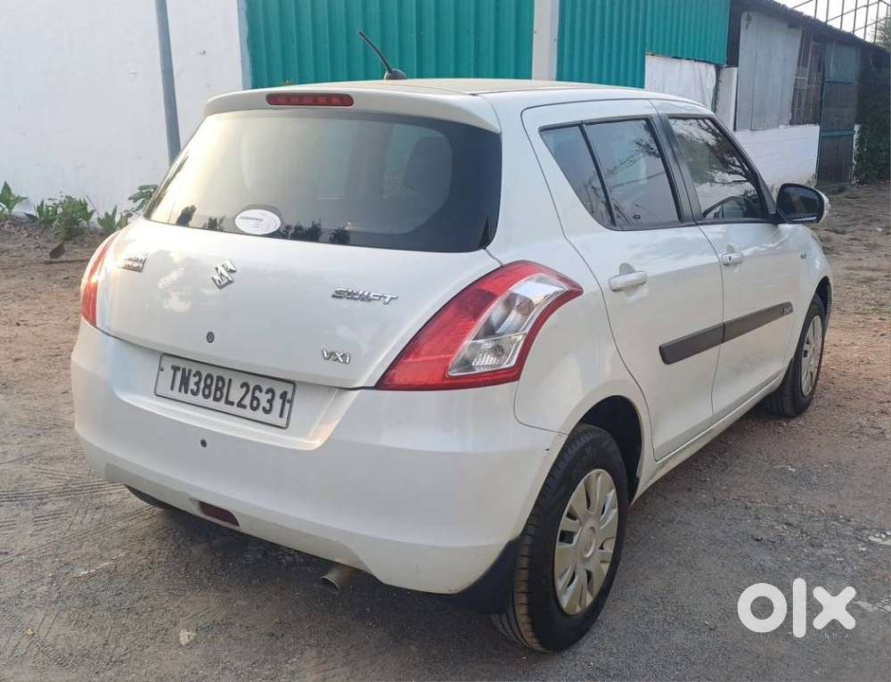 Maruti Suzuki Swift Vxi + Manual, 2012, Petrol