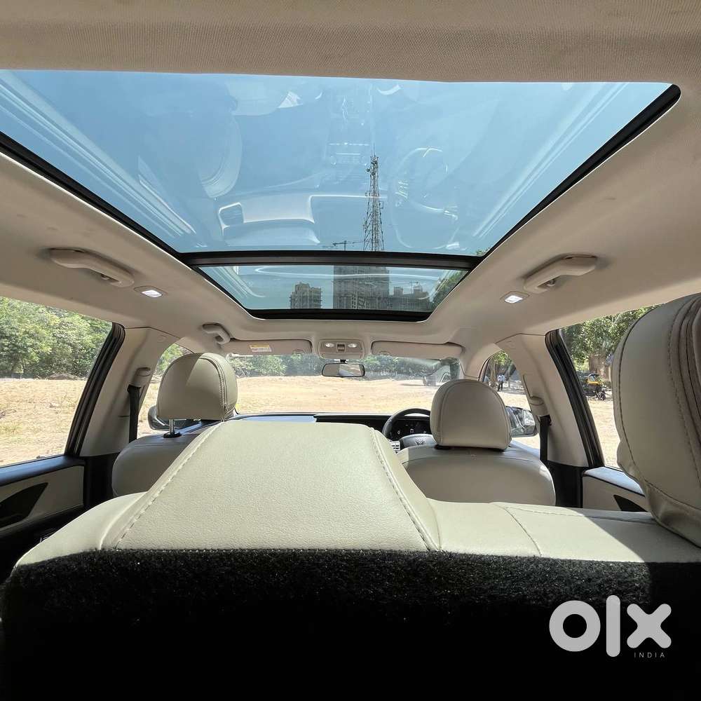 Mahindra Xuv700 2.2 Ax 5 Diesel At 7 Str, 2022, Diesel