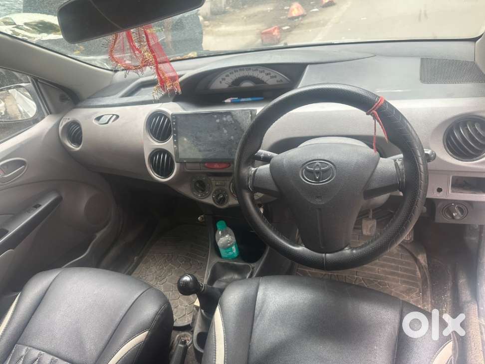 Toyota Etios 2010-2012 G, 2011, Petrol