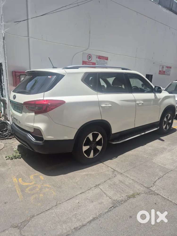 Mahindra Alturas G4 2022 Diesel 50000 Km Driven