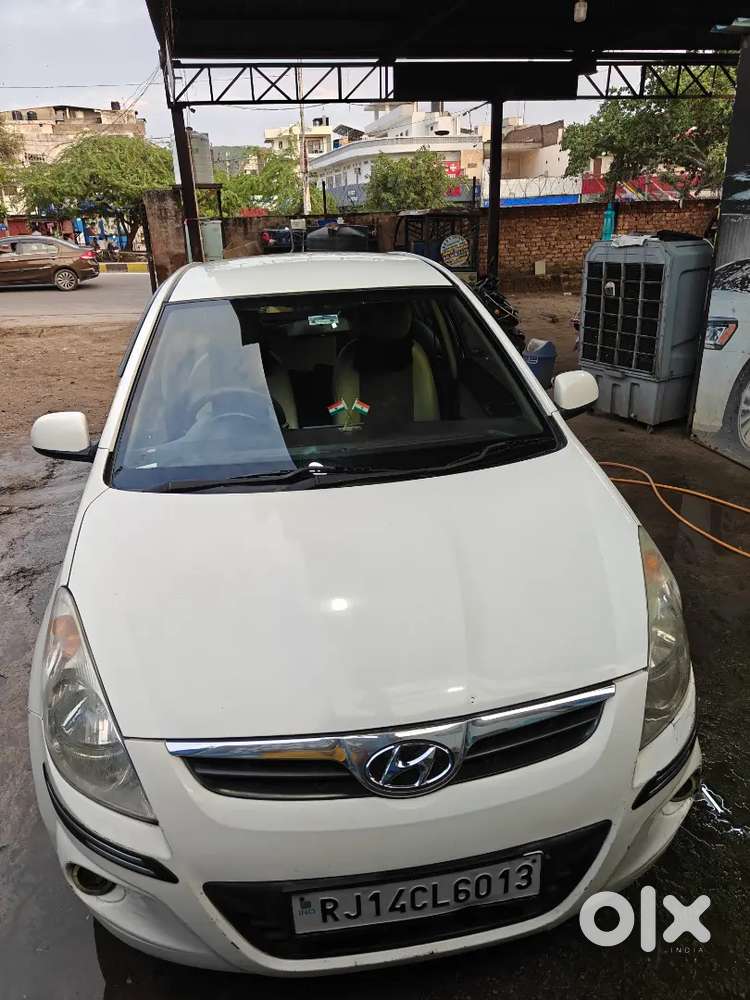 Hyundai I20 Magna 2011 Car