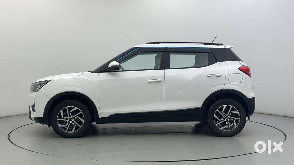 Mahindra Xuv300 W8 (o) 1.5 Diesel Amt, 2023, Diesel