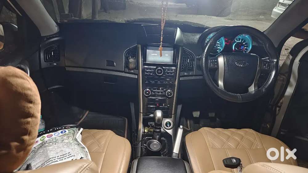 Mahindra Xuv500 New Model, Pearl White, Year 2020 Diesel 41200 Done