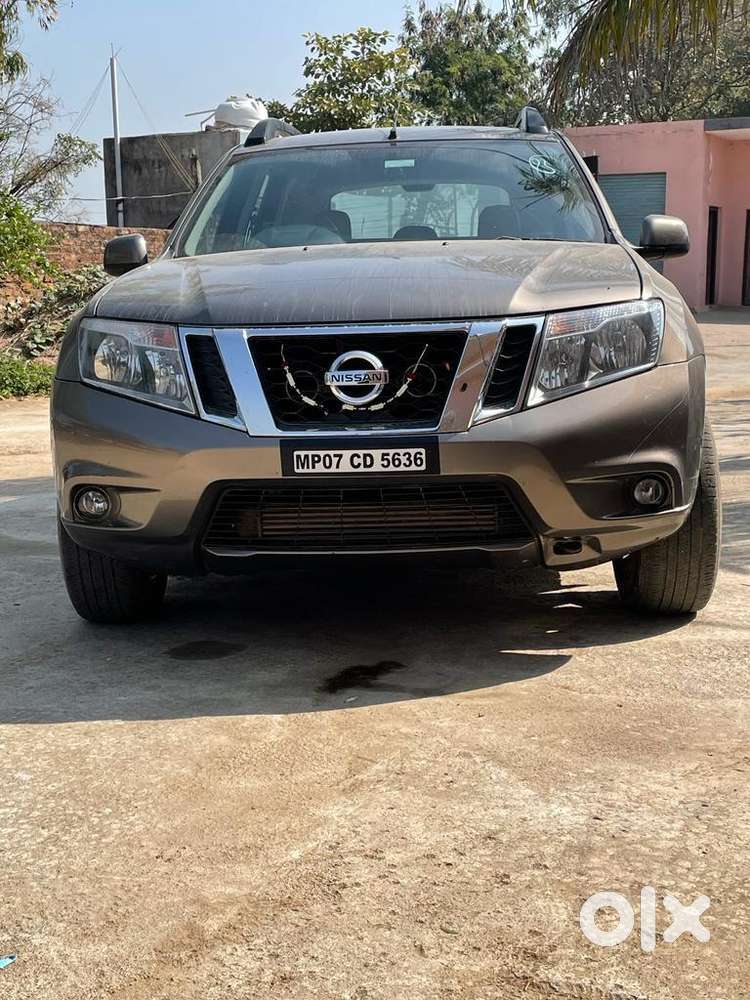 Nissan Terrano 2015 Diesel 120000 Km Driven
