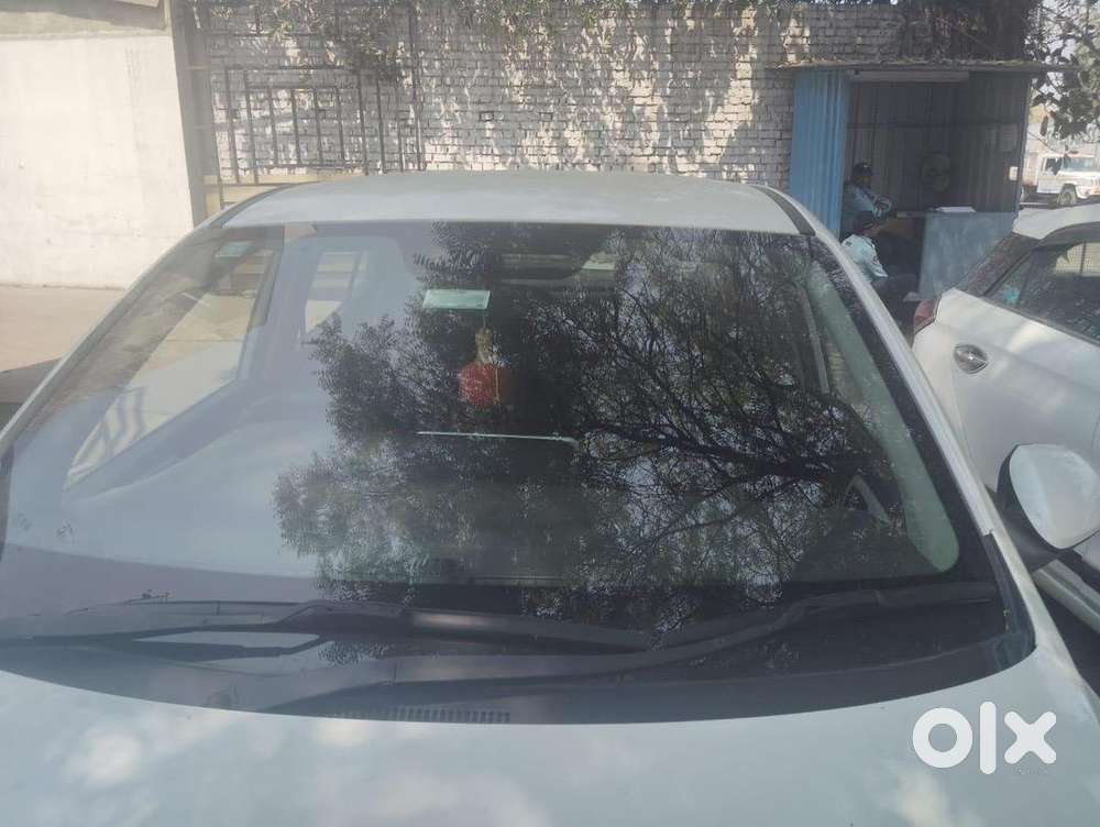 Hyundai Aura 2023 Petrol 41000 Km Driven