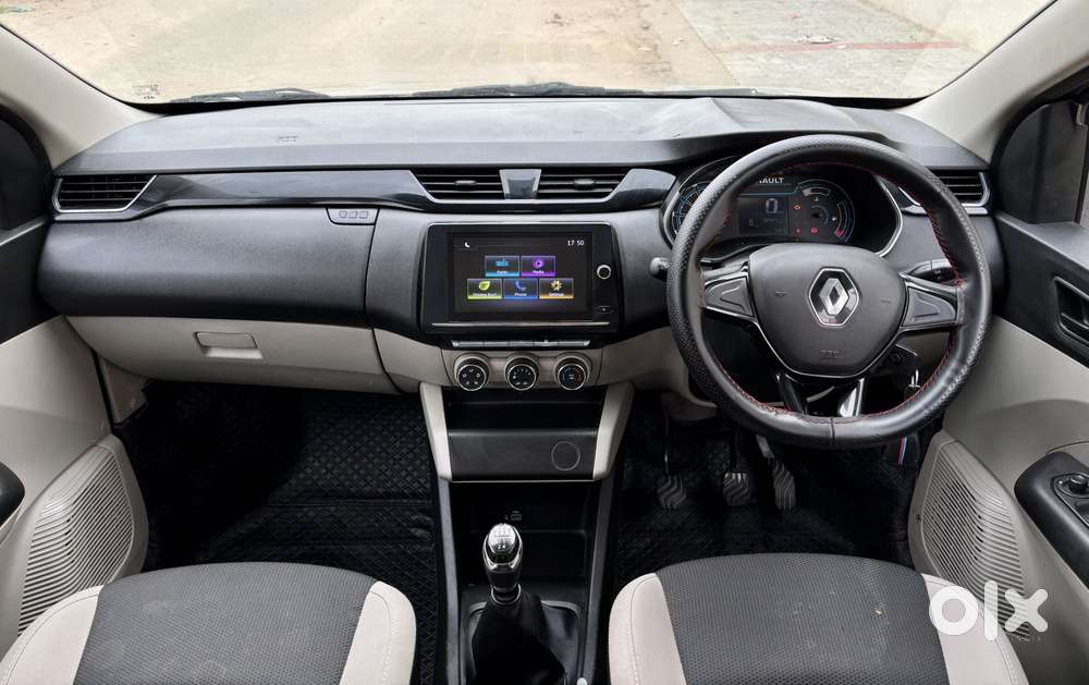 Renault Triber Rxt, 2022, Petrol