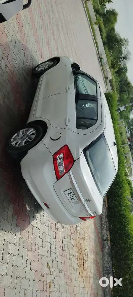 Swift Dzire 2014 Petrol Manual Second-owner Car