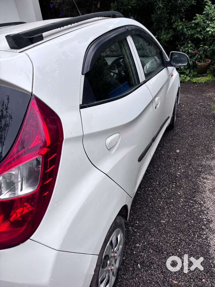 Hyundai Eon Petrol Well Maintained