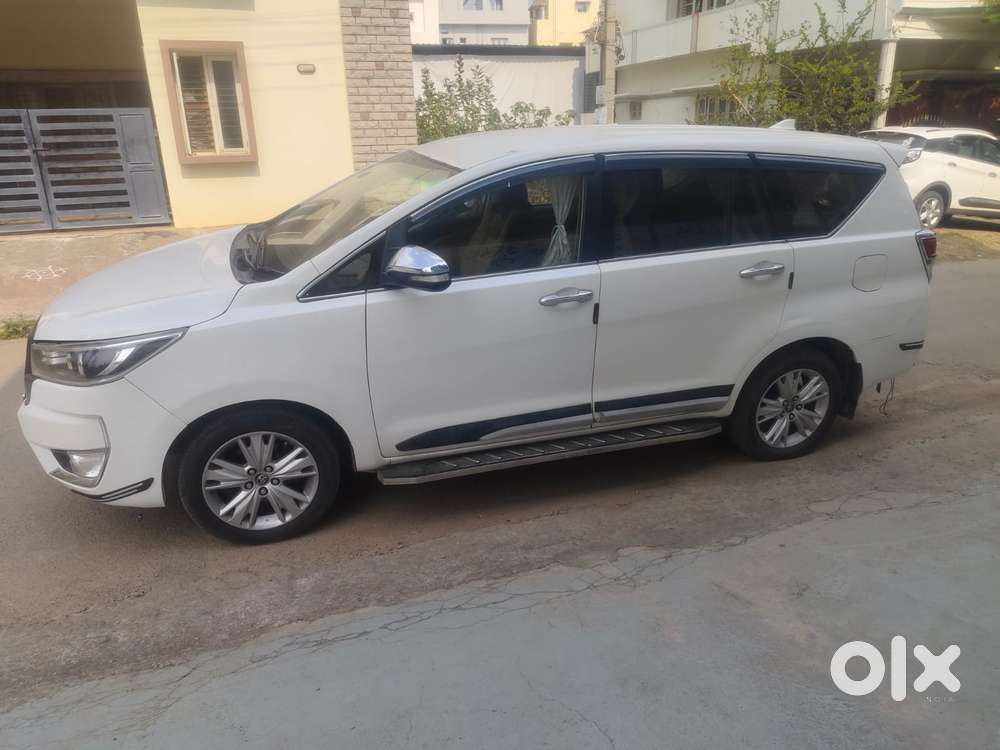 Toyota Innova Crysta 2.8 Z, 2016, Diesel