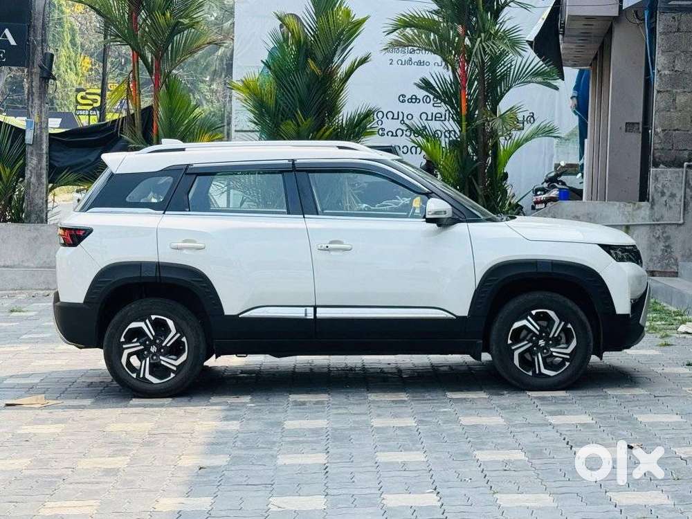 Maruti Suzuki Brezza 1.5 Zxi Plus Smart Hybrid, 2023, Petrol