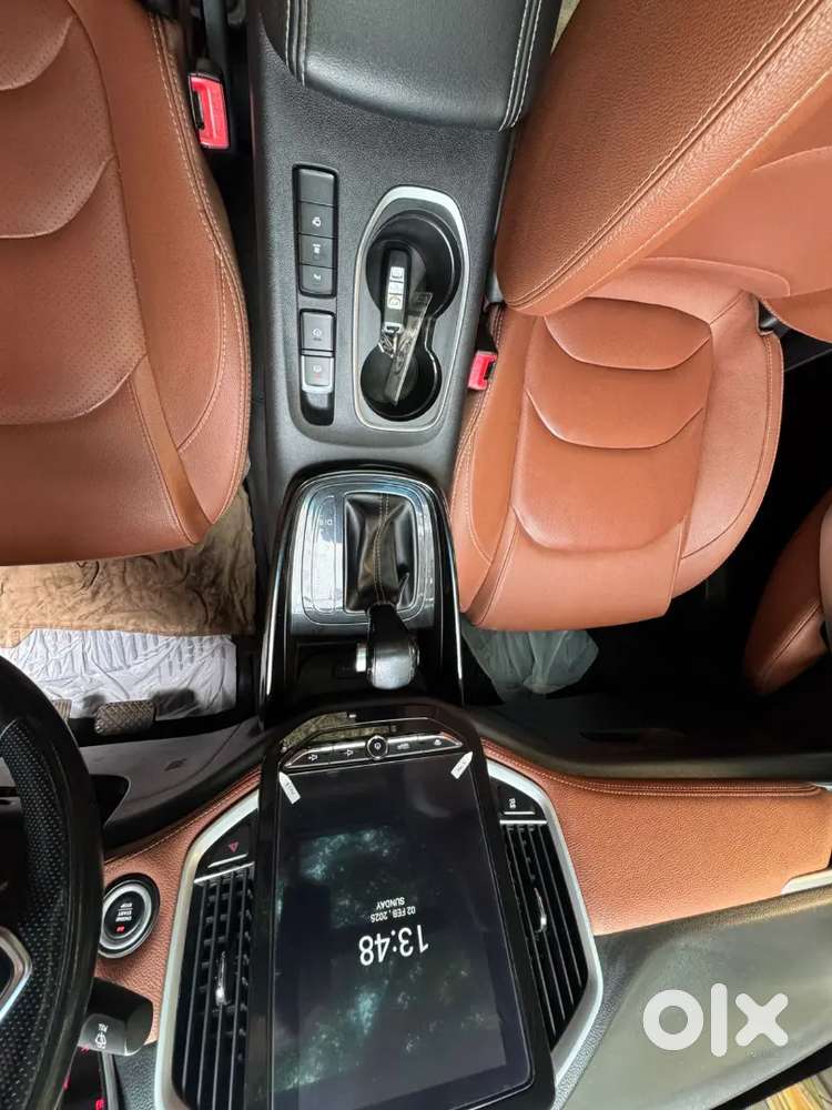 Mg Hector Plus 2021 Petrol Well Maintained