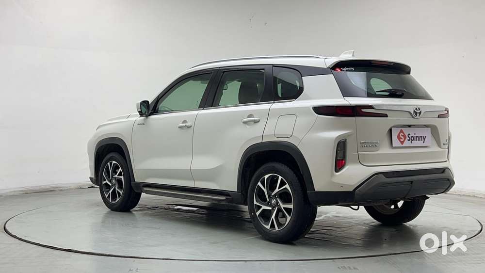 Toyota Urban Cruiser Hyryder 1.5 V Hybrid, 2022, Cng & Hybrids