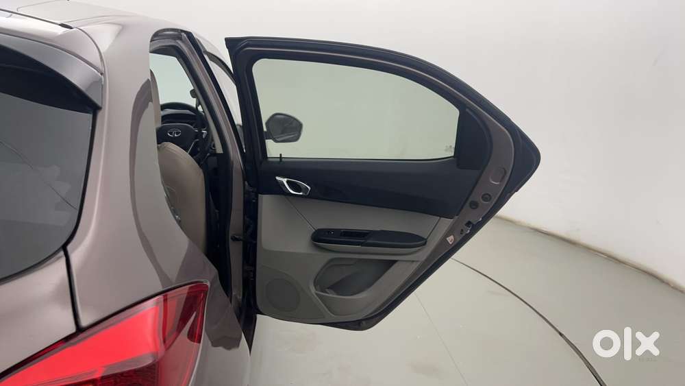 Tata Tiago Xz, 2017, Petrol