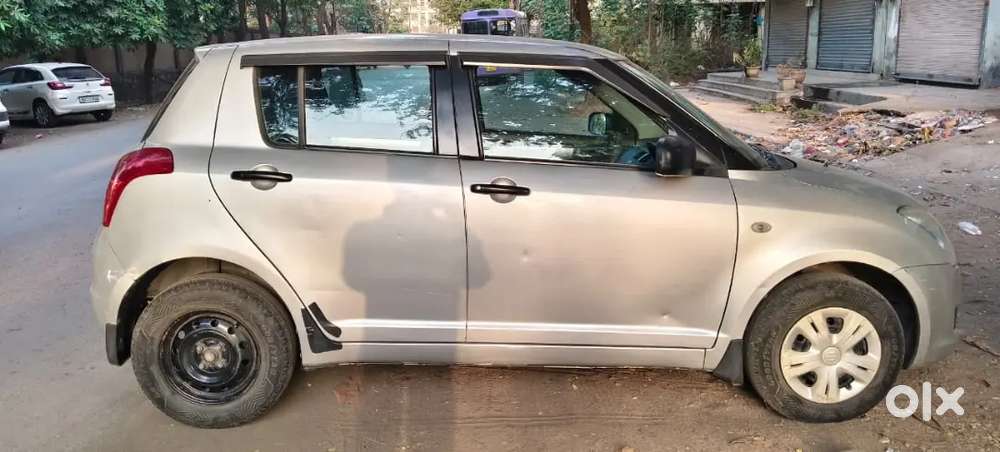 Maruti Suzuki Swift 2011 Pure Petrol