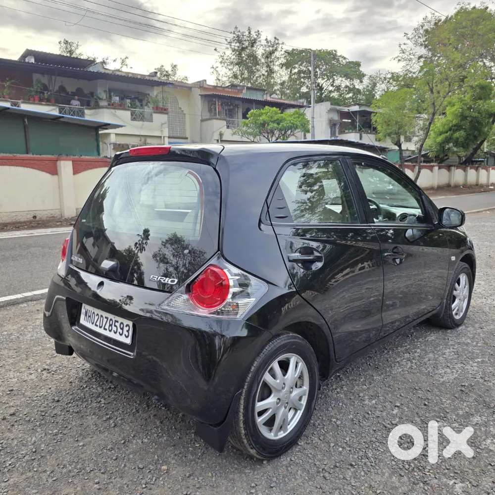 Honda Brio Vx 2016 Petrol Top Variant.