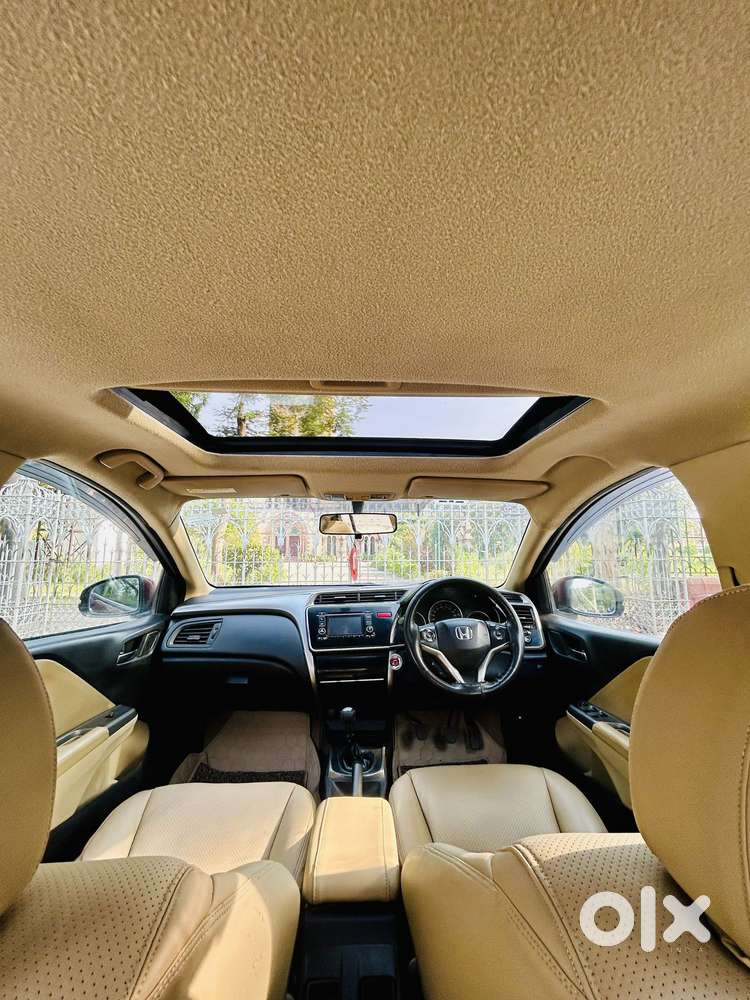 Honda City 1.5 V Mt Sunroof, 2014, Petrol