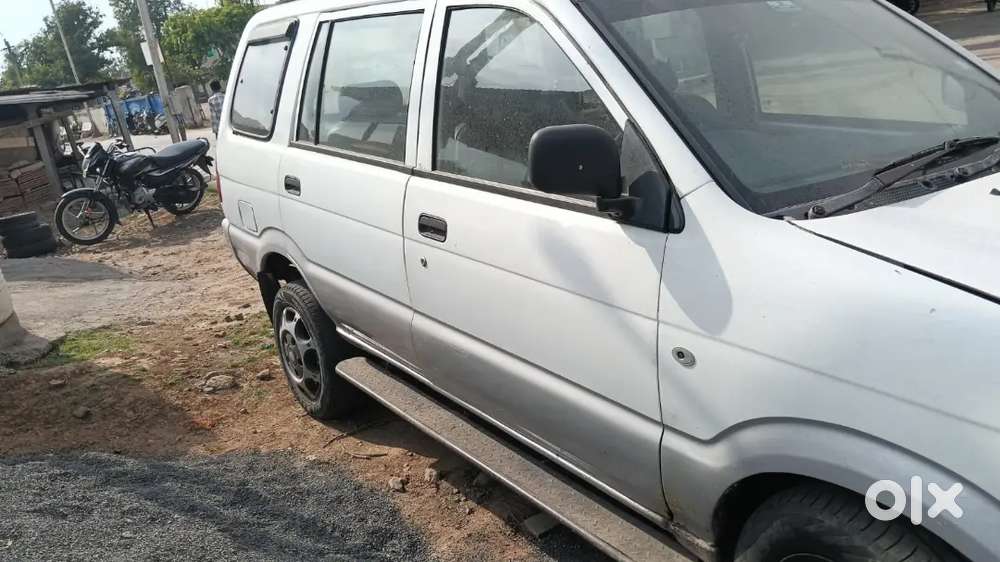 Chevrolet Tavera 2006