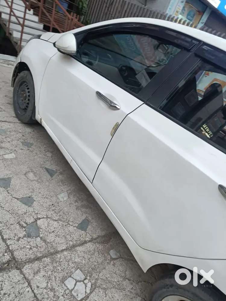 Hyundai Xcent 58000 Km Driven