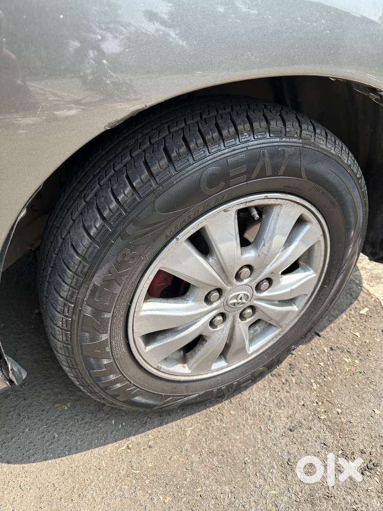 Toyota Innova 2.5 Vx 8 Str Bs-iii, 2010, Diesel