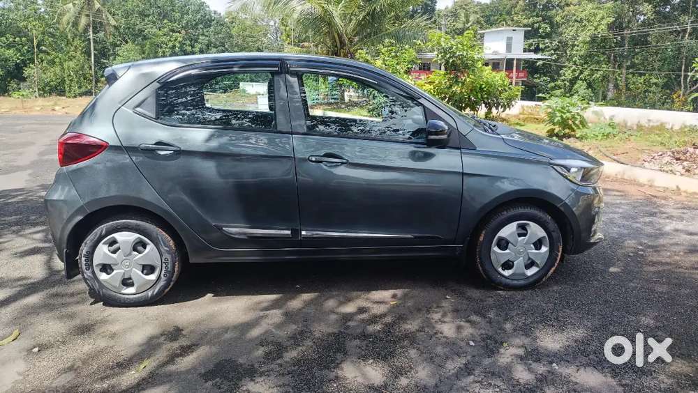2022tata Tiago Xt 1.2 Petrol, Single Owner Low Kilometer
