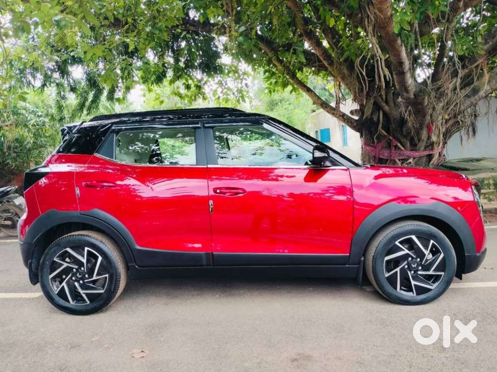Mahindra Xuv 3xo Ax7l 1.2 Petrol At (pg), 2024, Petrol