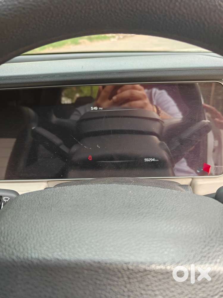 Mahindra Xuv700 2.0 Ax 5 Petrol Mt Str, 2023, Petrol