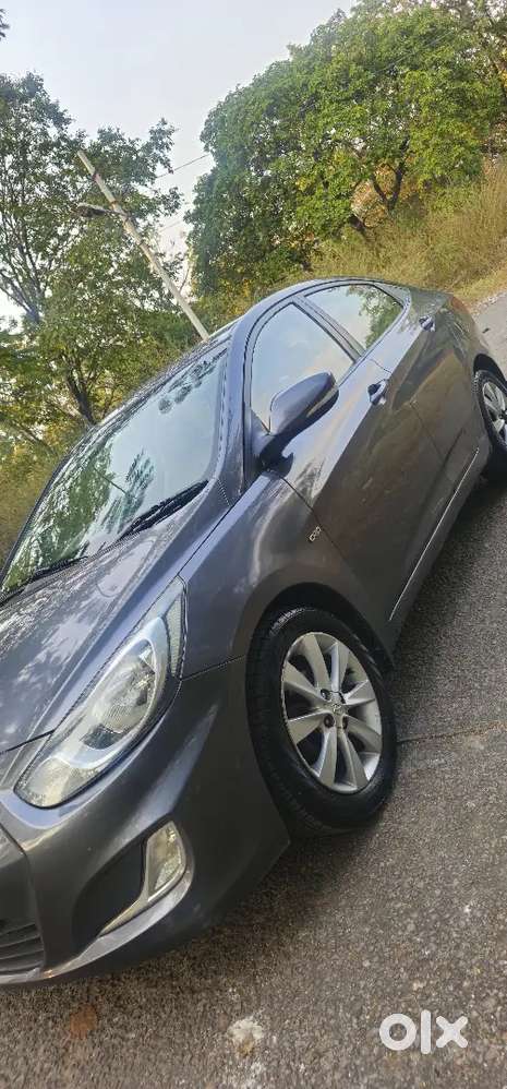 Hyundai Verna Fludic Model 1.6 Crdi Sx With Good Condition