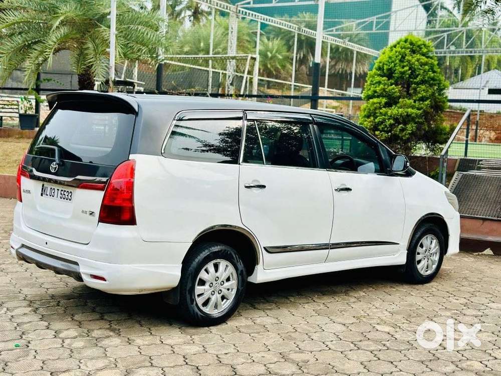 Toyota Innova 2.5 Gx 7 Str Bs-iii, 2010, Diesel
