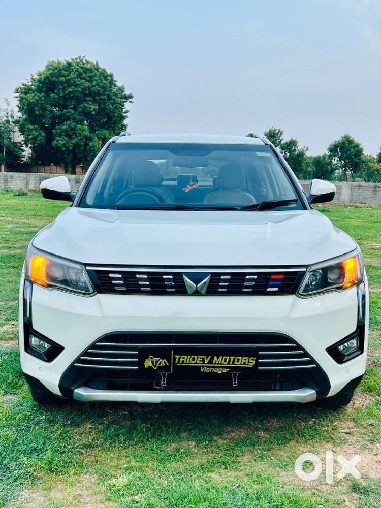 Mahindra Xuv300 W8 Option Diesel, 2023, Diesel