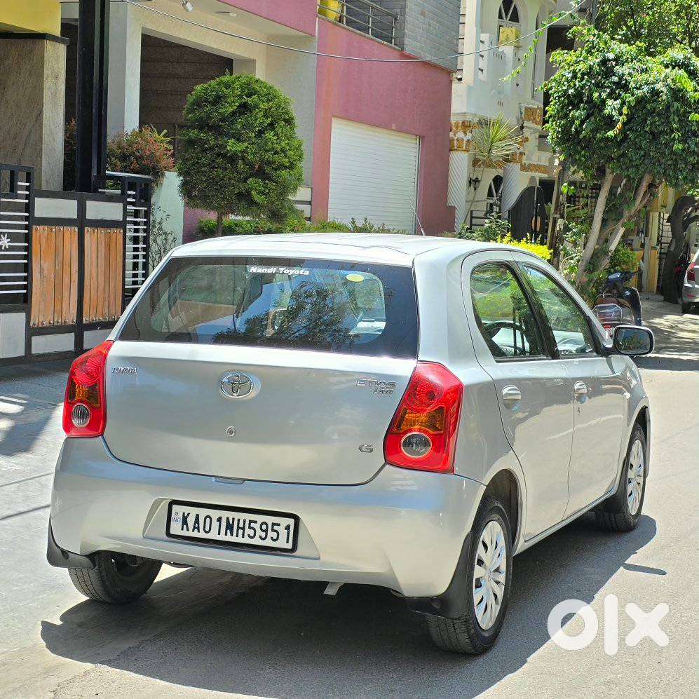 Toyota Etios Liva 2011-2012 G, 2011, Petrol