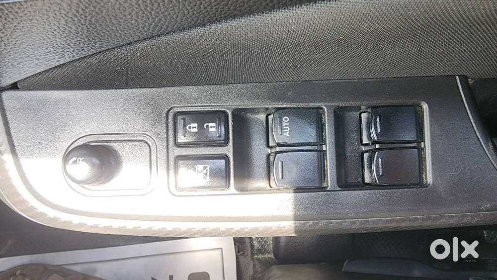 Maruti Suzuki Swift Vxi Abs Bsiv, 2020, Petrol