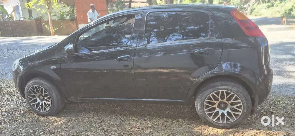 Fiat Grande Punto 2010 Diesel 120000 Km Driven