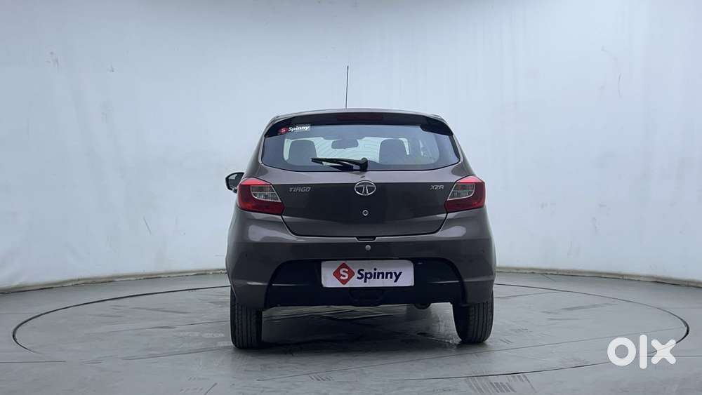 Tata Tiago Xza, 2017, Petrol