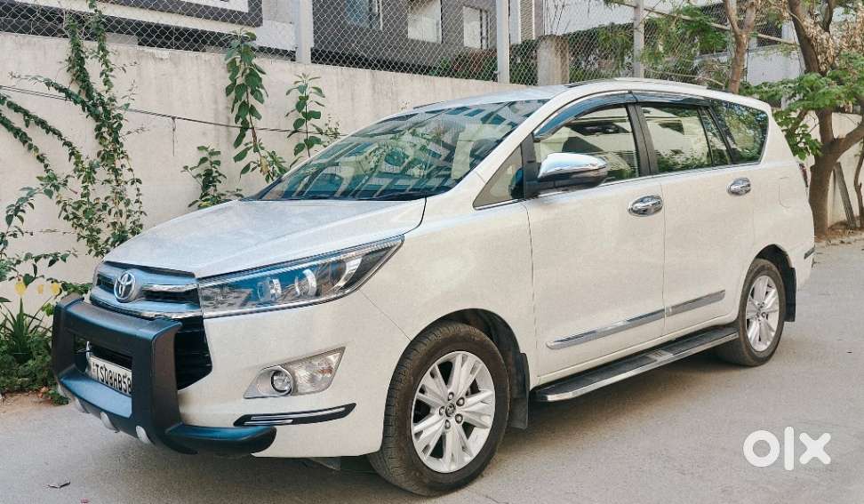 Toyota Innova Crysta