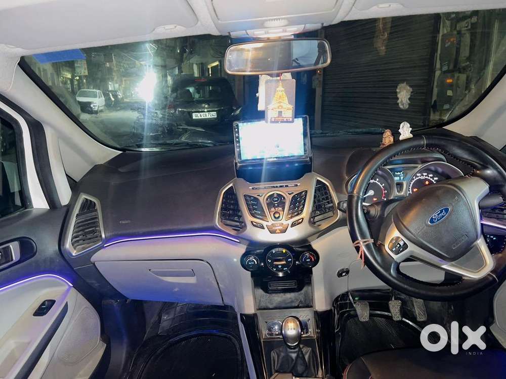 Ford Petrol 2017 Car