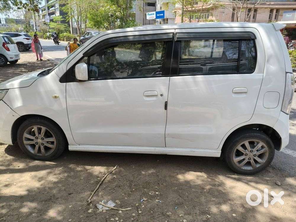 Maruti Suzuki Wagon R Vxi Optional, 2017, Petrol