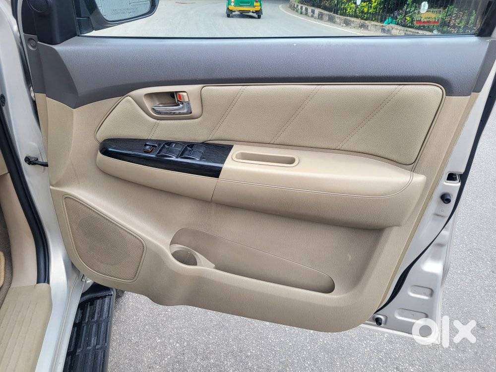 Toyota Fortuner 3.0 4x2 Automatic, 2012, Diesel