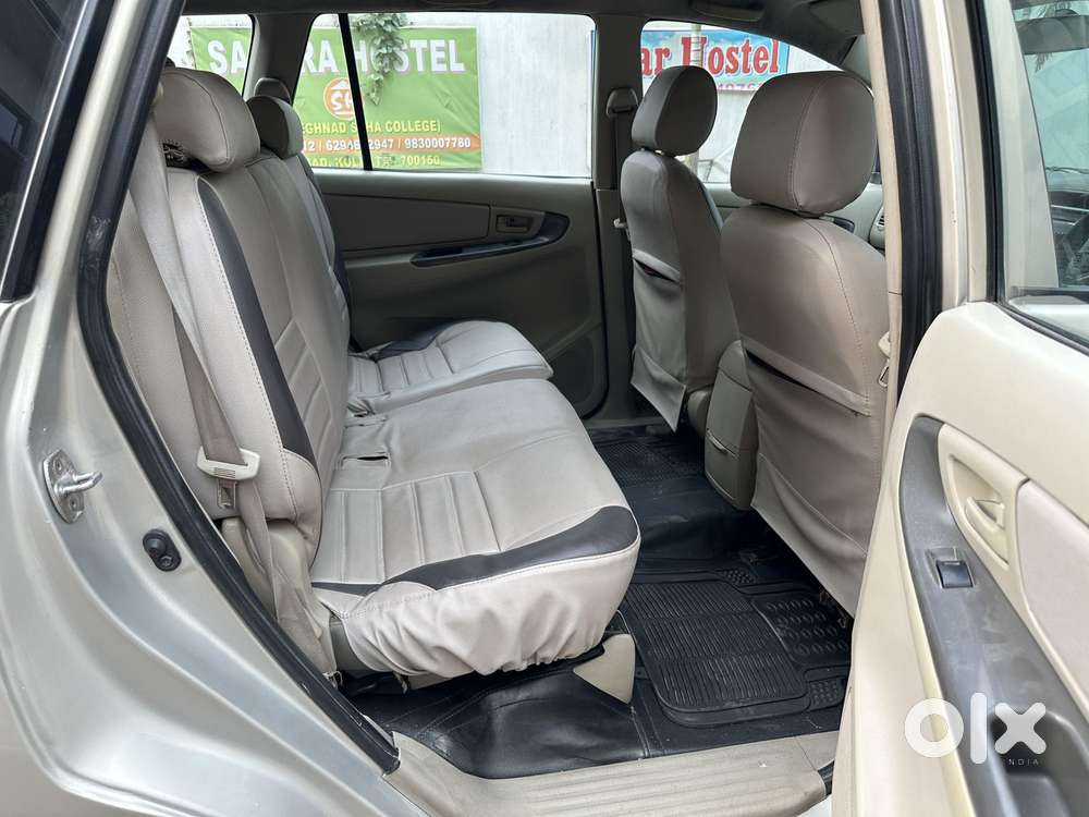 Toyota Innova 2.5 G (diesel) 8 Seater, 2014, Diesel
