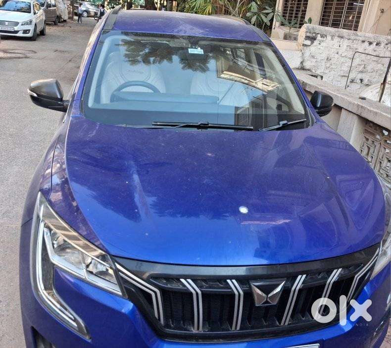 Mahindra Xuv700 2.0 Ax 3 Petrol At 5 Str, 2023, Petrol