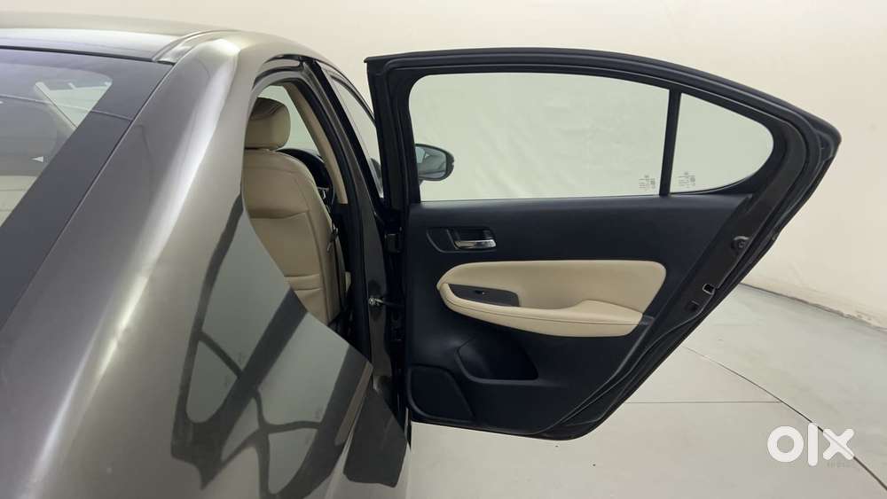 Honda City 1.5 Zx Cvt I-vtec, 2022, Petrol