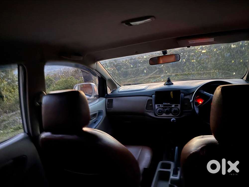 Toyota Innova 2015 Diesel Well Maintained