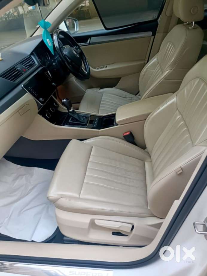 Skoda Superb Style 1.8 Tsi At, 2018, Petrol