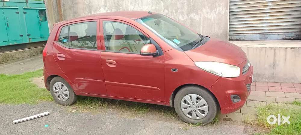 Hyundai I10 Sportz Petrol 2011
