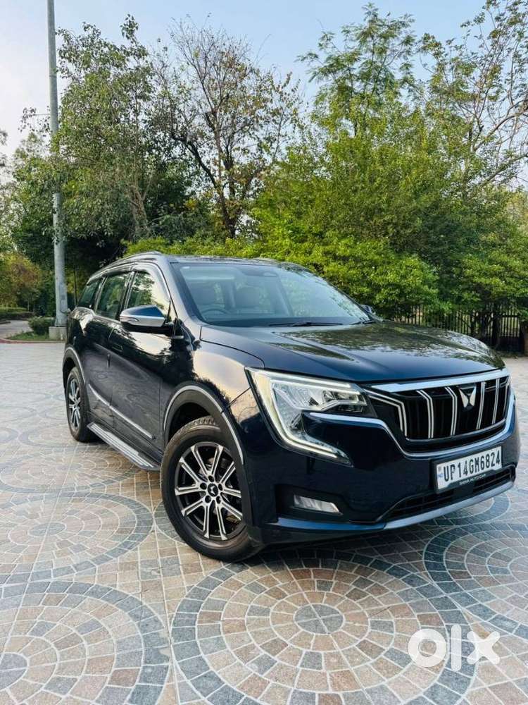 Mahindra Xuv700 2.0 Ax 7 Petrol Mt Str, 2025, Petrol