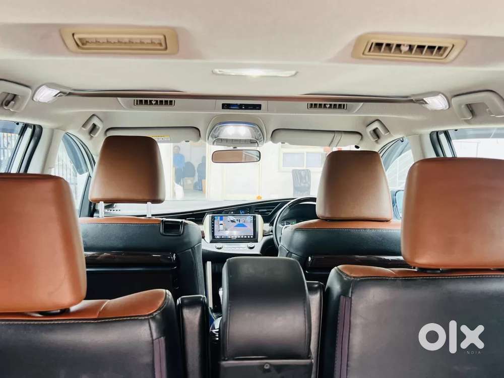 Toyota Innova Crysta 2.8 Zx At 7 Seater, 2018, Diesel