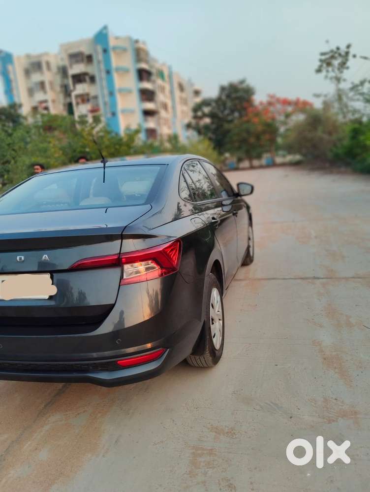 Skoda Slavia 1.0 Active Tsi, 2022, Petrol