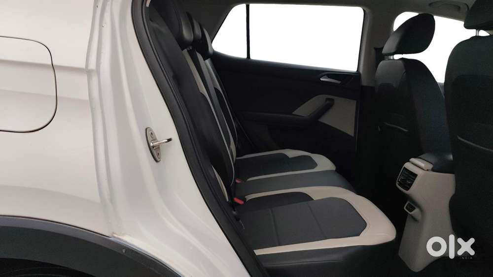 Volkswagen Taigun 1.0 Tsi Topline At, 2022, Petrol