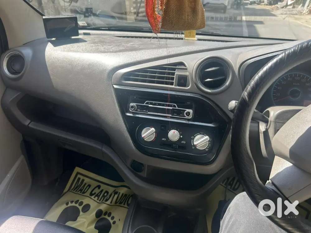 Single Owner Cng Fitted Petrol With Very Good Condition